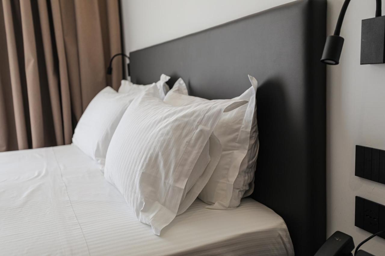Black Diamond Hotel Dhërmi Dış mekan fotoğraf