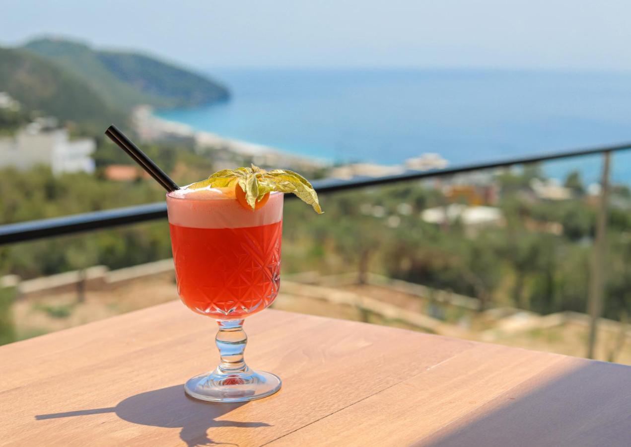 Black Diamond Hotel Dhërmi Dış mekan fotoğraf