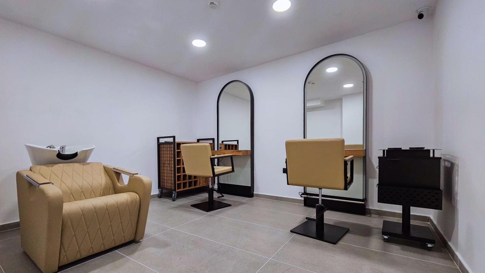 Black Diamond Hotel Dhërmi Dış mekan fotoğraf