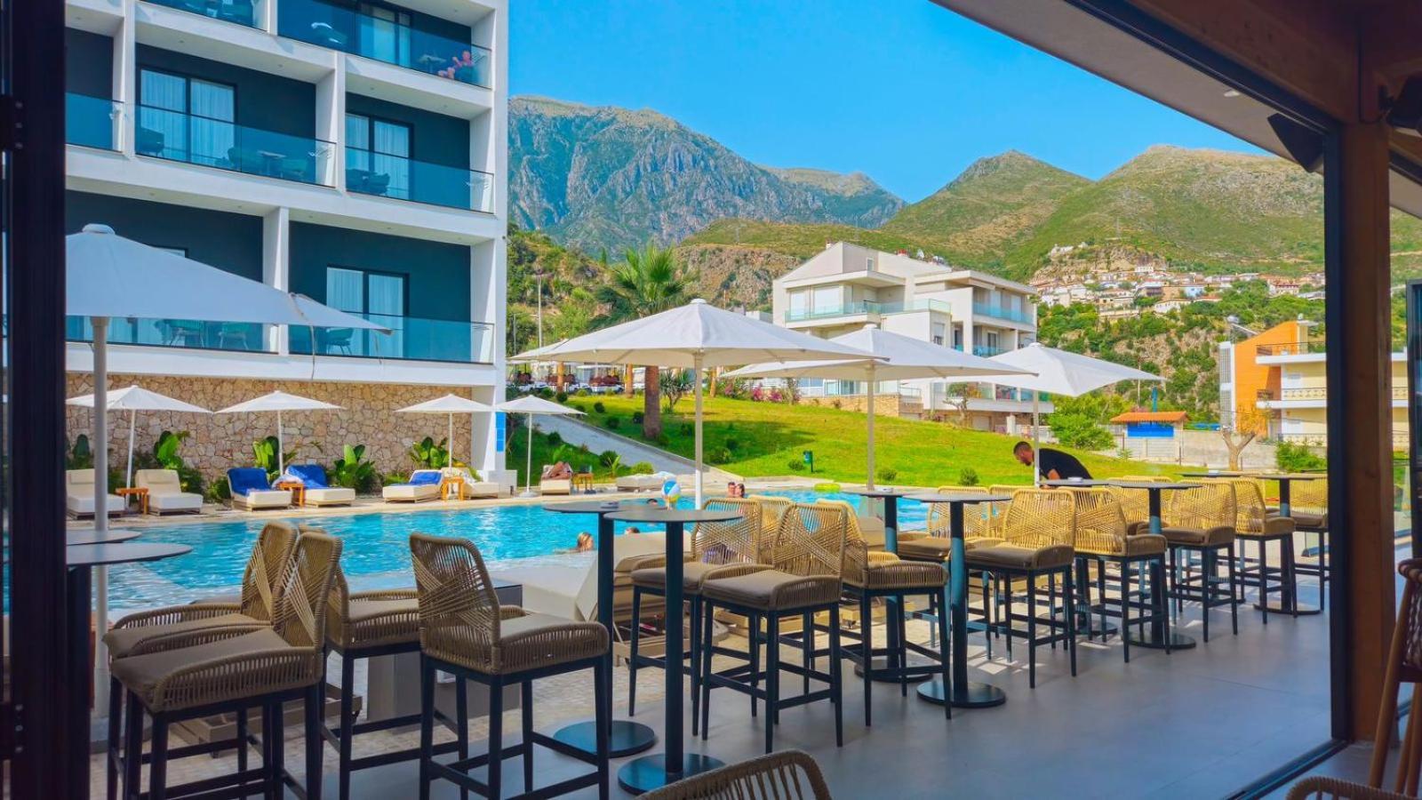Black Diamond Hotel Dhërmi Dış mekan fotoğraf