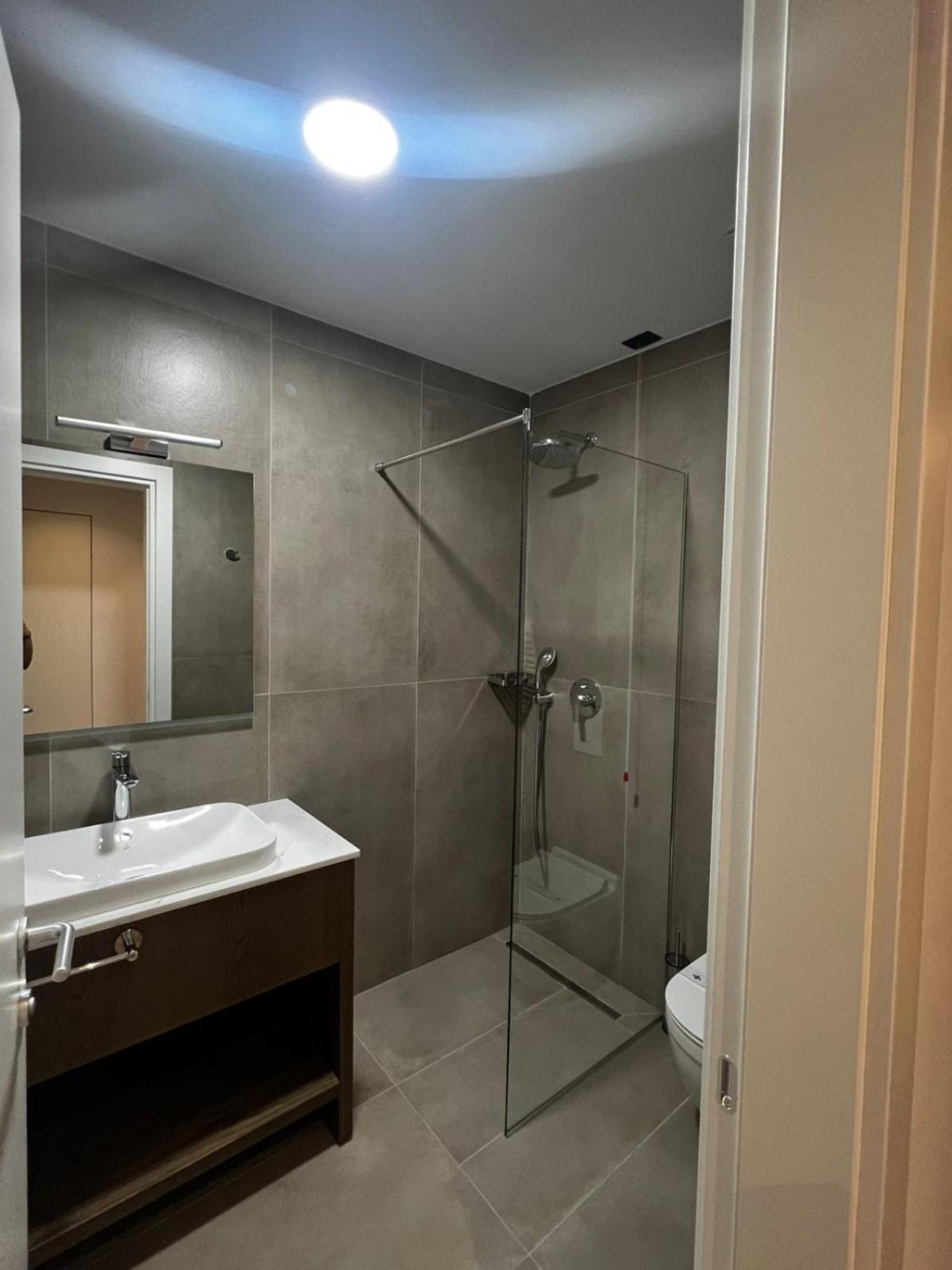 Black Diamond Hotel Dhërmi Dış mekan fotoğraf