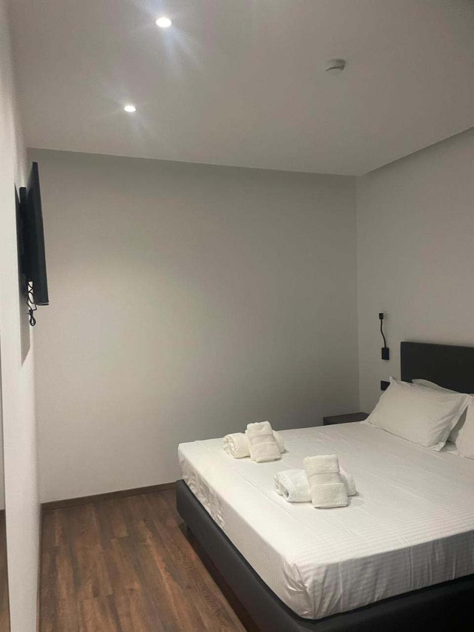Black Diamond Hotel Dhërmi Dış mekan fotoğraf