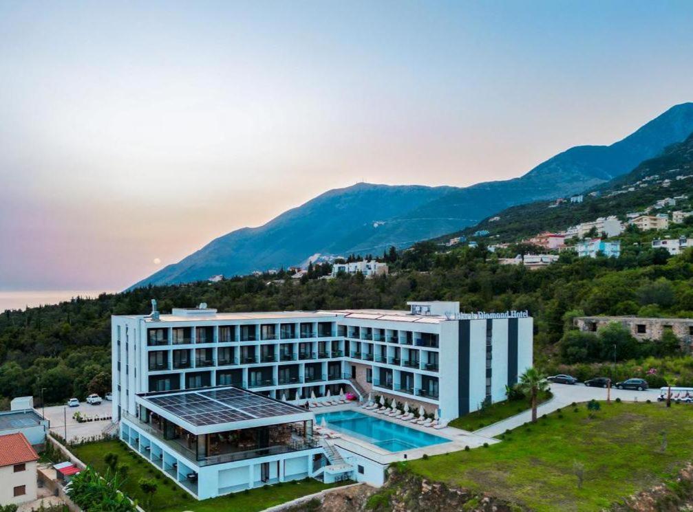 Black Diamond Hotel Dhërmi Dış mekan fotoğraf