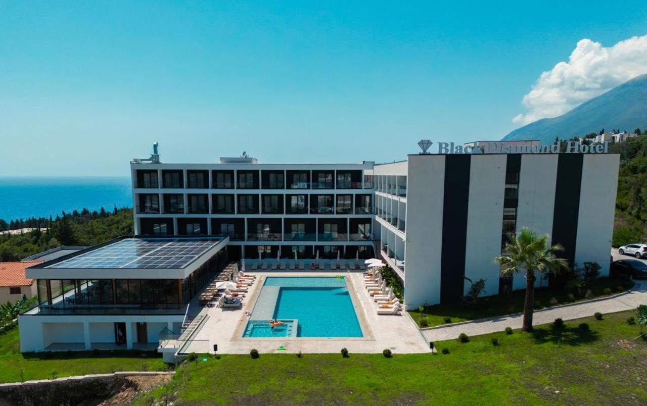 Black Diamond Hotel Dhërmi Dış mekan fotoğraf